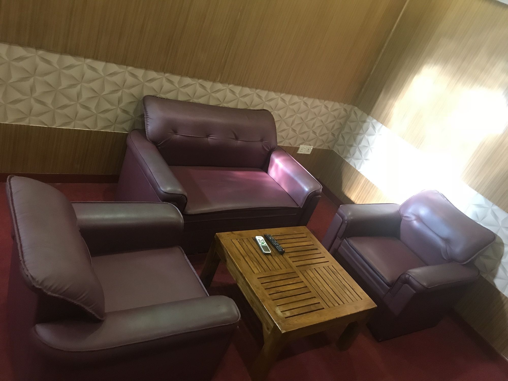 Отель Oyo 112 Al Manaal Residency Коломбо Экстерьер фото