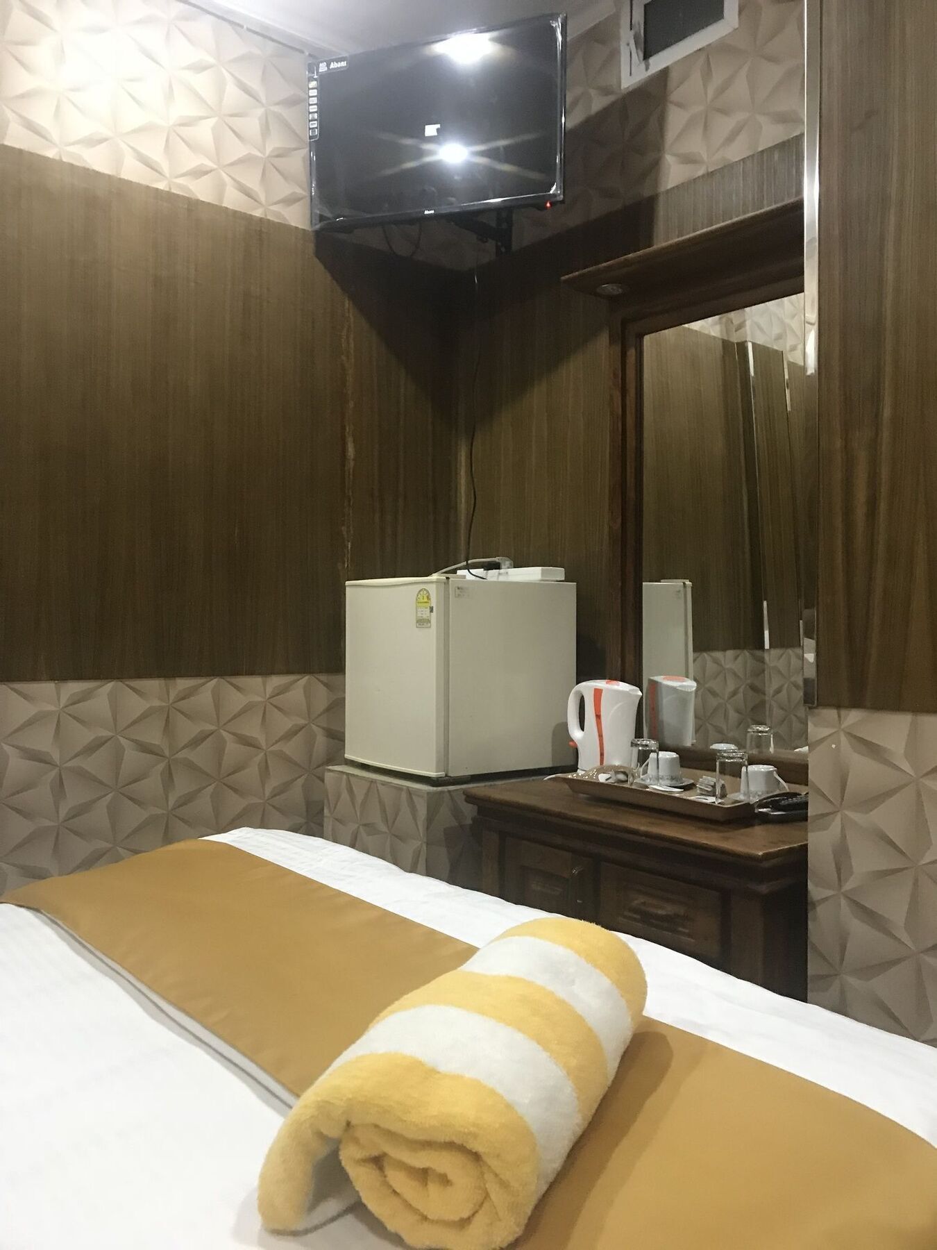 Отель Oyo 112 Al Manaal Residency Коломбо Экстерьер фото