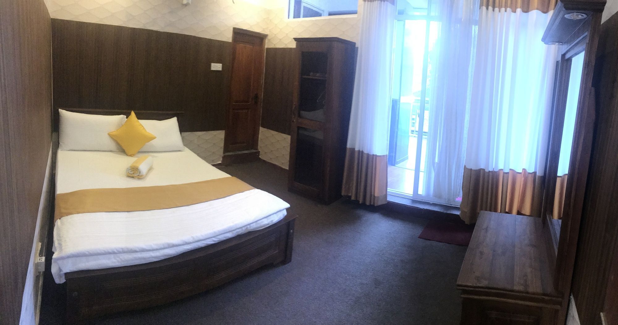 Отель Oyo 112 Al Manaal Residency Коломбо Экстерьер фото
