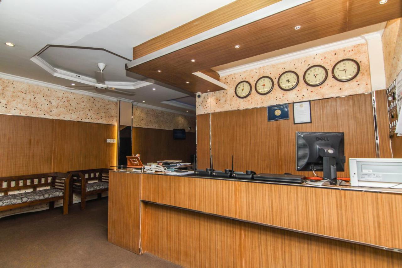 Отель Oyo 112 Al Manaal Residency Коломбо Экстерьер фото