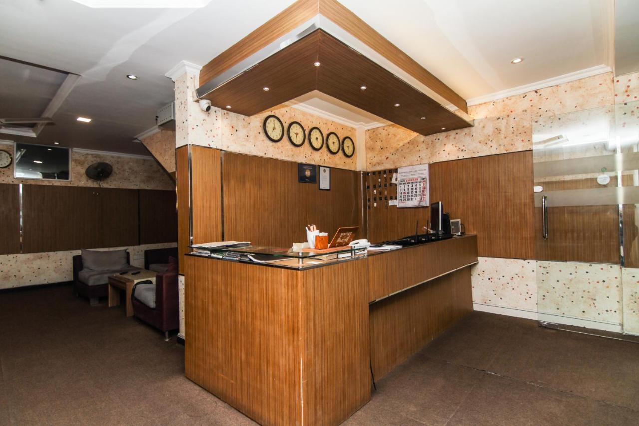 Отель Oyo 112 Al Manaal Residency Коломбо Экстерьер фото